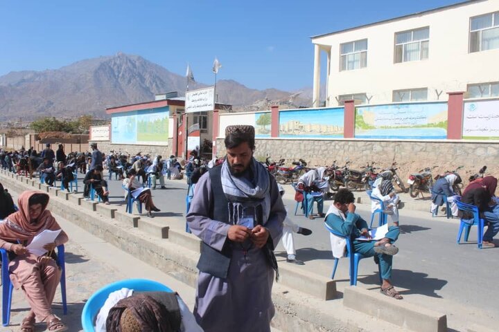 برگزاری مسابقه کتابخوانی با حضور گسترده جوانان در استان بامیان افغانستان