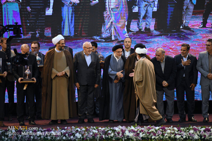 همایش تجلیل از نام آوران «علم و وقف»