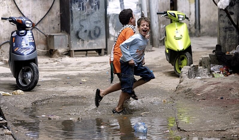 Abbas-Selam-Suudi fraksiyonu Lübnan'daki Filistinlileri kuşatıyor