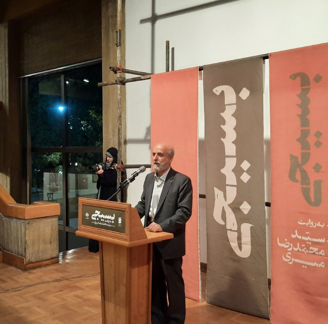 نمایشگاه «بسیجی»؛ هنر به مثابه آیینه حقیقت انقلاب