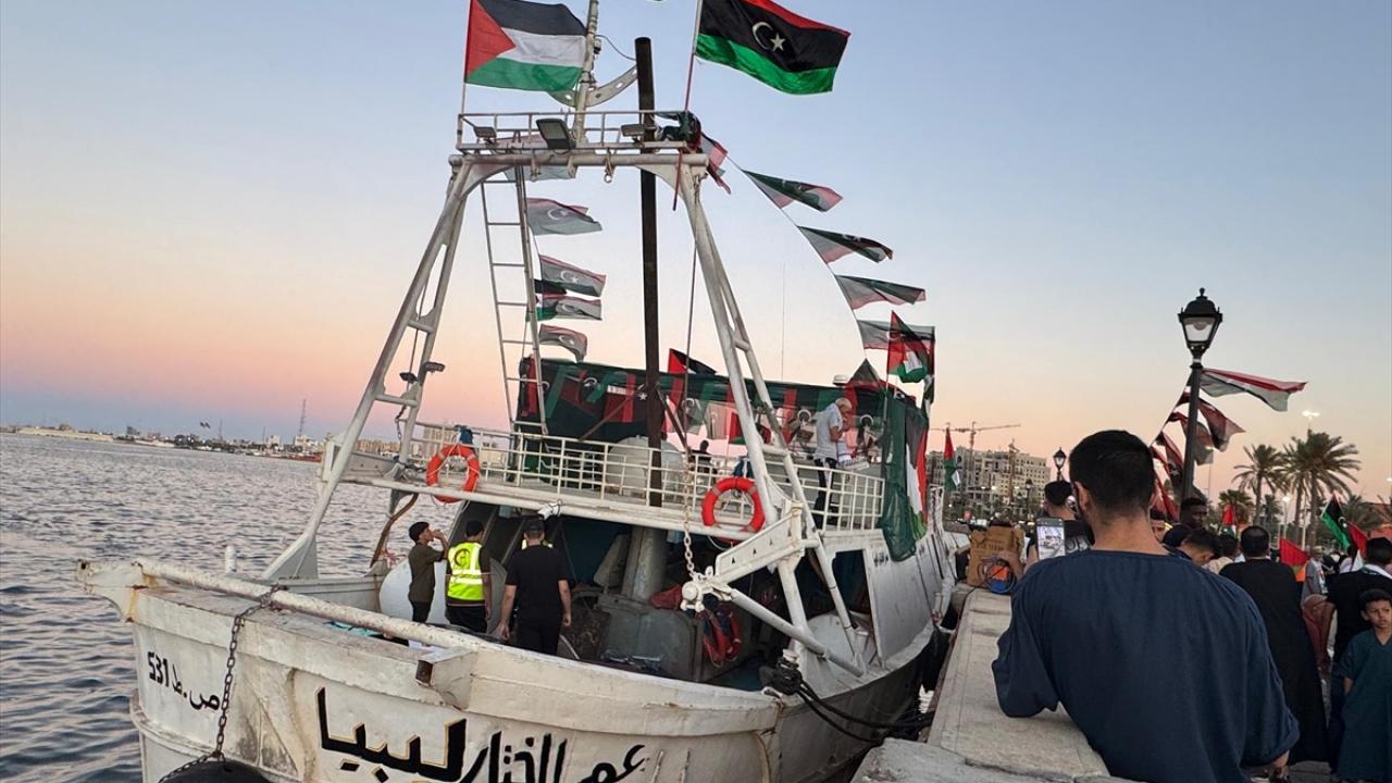 حرکت نمادین کشتی «عمر مختار» از لیبی برای شکستن محاصره غزه + تصاویر