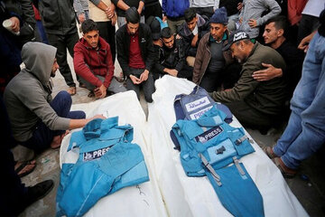 Kuanzia kwa kuuawa shahidi kwa waandishi wa habari 32 wa Kiyemeni hadi kusimama imara kwa mwandishi wa Al-Masirah chini ya mashambulizi ya mabomu Gaza