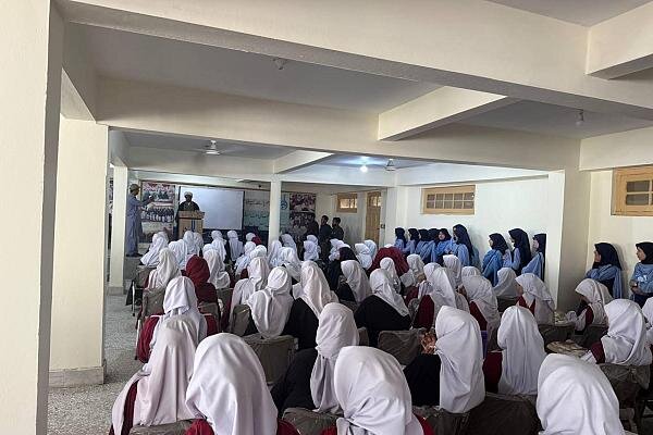 تنظيم محاضرة توعوية لطالبات كلية الأسوة للبنات في باكستان