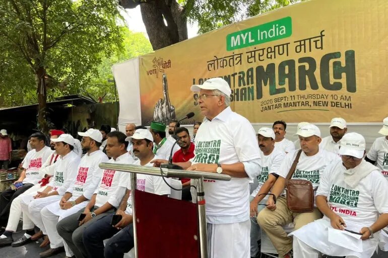 واکنش مسلمانان هند به قانون اوقاف/ هشدار نسبت به تبعیض و مصادره املاک