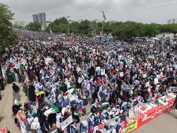 کراچی میں بچوں کا عظیم الشان مارچ، فلسطینی عوام کے ساتھ اظہار یکجہتی