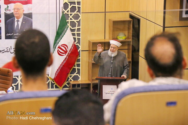 Foto / Yemen Bakanlar Kurulu Şehitleri için Kum'da Anma Töreni