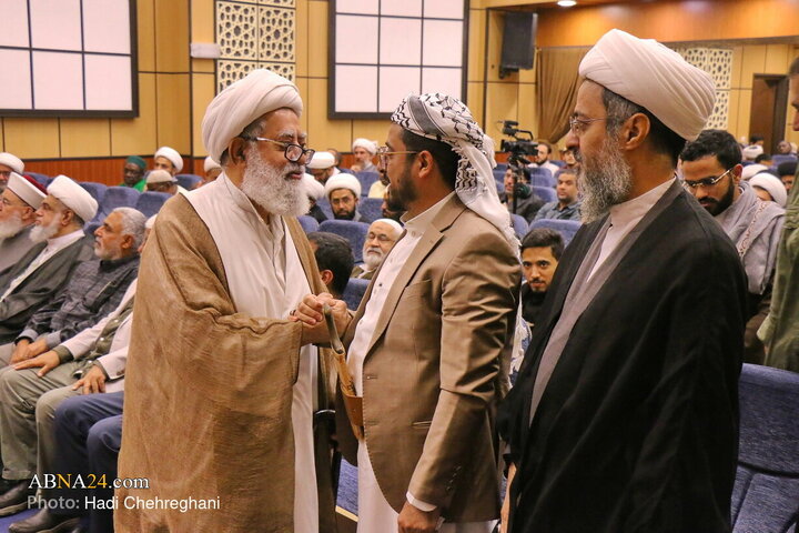 Foto / Yemen Bakanlar Kurulu Şehitleri için Kum'da Anma Töreni