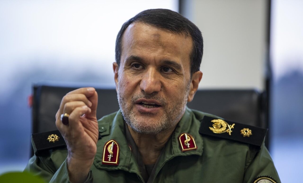 سردار کارگر: درخشش کشتی‌گیران، یادآور غیرت دفاع مقدس است