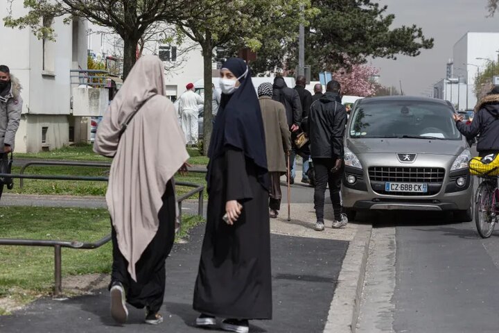دو نفر از هر سه مسلمان در فرانسه قربانی نژادپرستی هستند