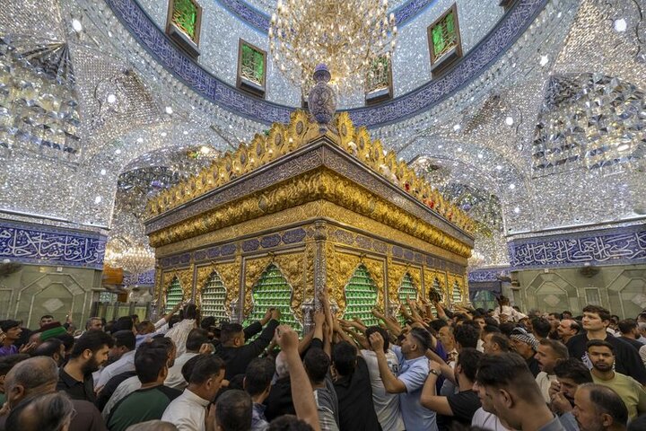 أجواء ليلة الجمعة الأخيرة من شهر ربيع الأوّل عند مرقد أبي الفضل العباس (ع)