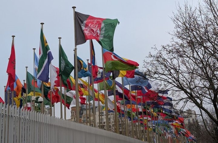 بحران فقر و بیکاری در افغانستان با پذیرش جهانی این کشور حل می‌شود