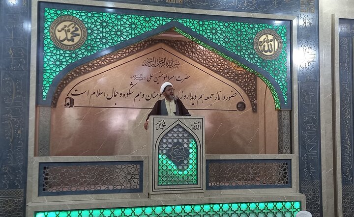 نکاتی پیرامون اصول تربیت نبوی در خطبه‌های نماز جمعه مزار شریف + تصاویر