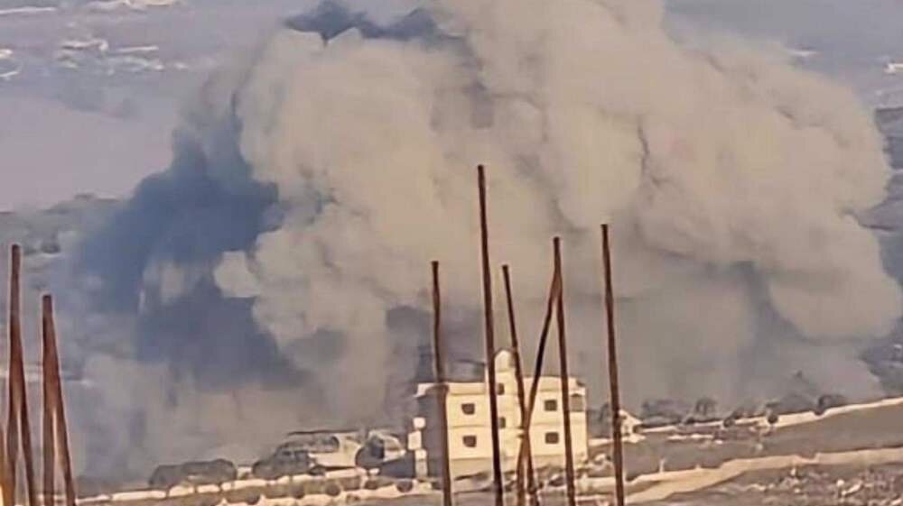 Israeli airstrikes hit southern Lebanon amid ceasefire violations