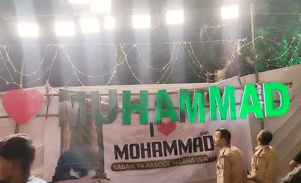 اتر پردیش میں آئی لو محمد کہنے جرم میں  20 مسلمانوں کے خلاف مقدمہ