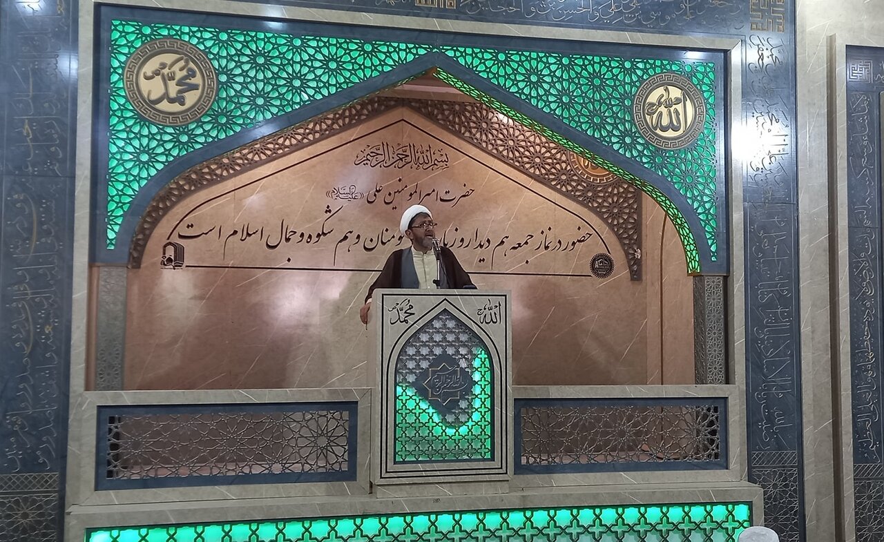 نکاتی پیرامون اصول تربیت نبوی در خطبه‌های نماز جمعه مزار شریف + تصاویر