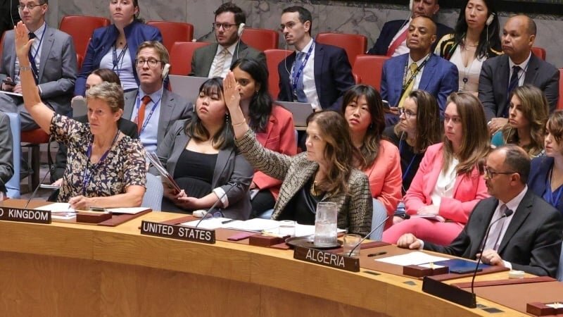 Opposizione alla risoluzione sul rinnovo della revoca delle sanzioni contro l’Iran; perché l’Occidente cerca di intensificare la pressione su Teheran?