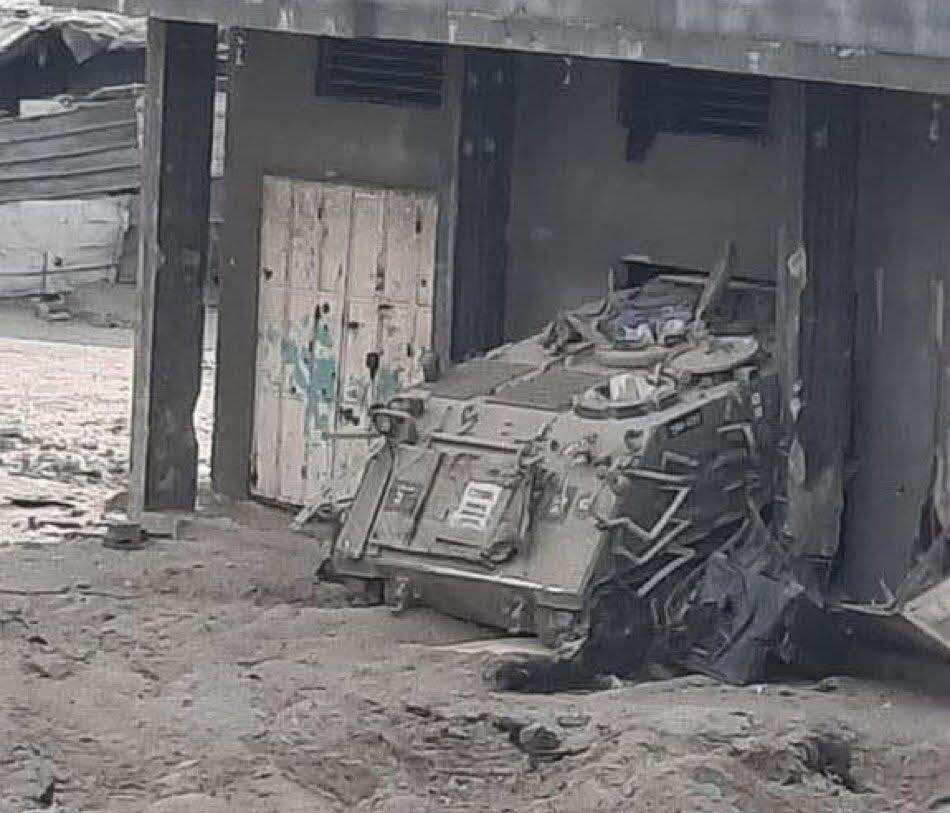 EURO-MED Monitor: Israeli army detonates 17 explosive vehicles daily in Gaza