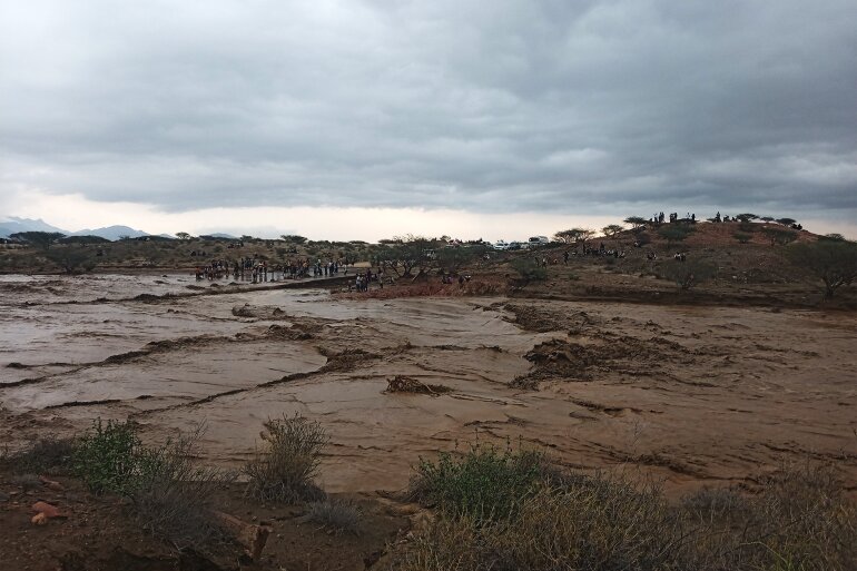 تغییرات اقلیمی زمین‌های یمن را می‌بلعد/ کشاورزان بی‌زمین، خانواده‌ها بی‌نان