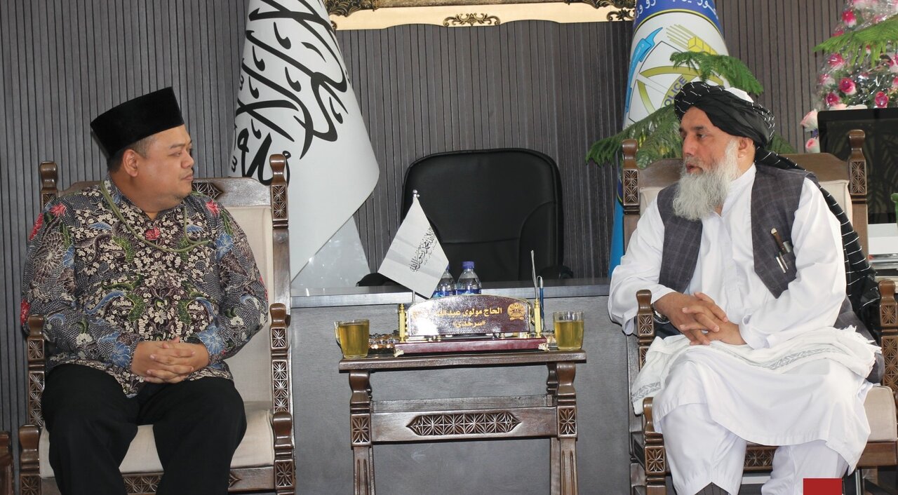 سفیر اندونزی در کابل با استاندار بامیان دیدار کرد