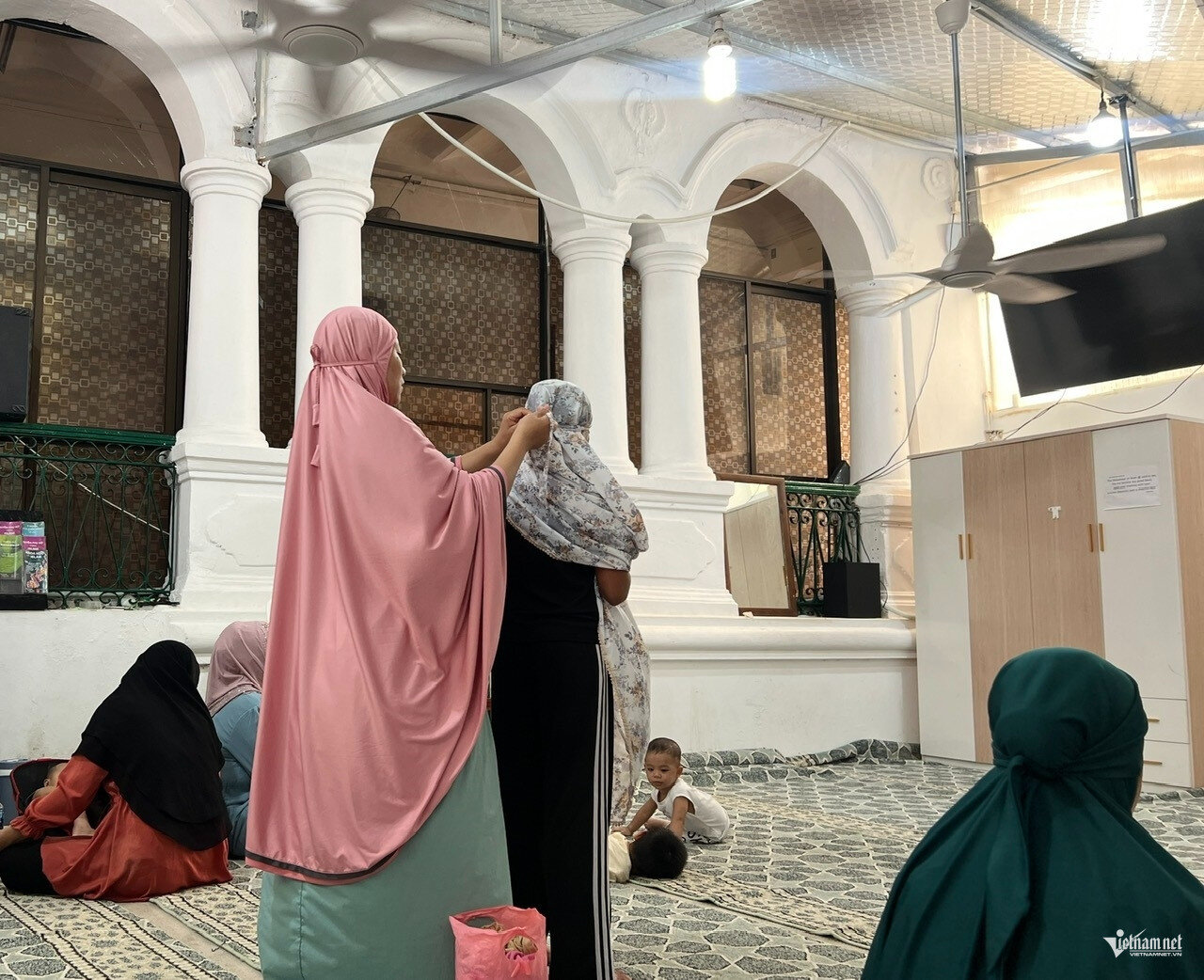 Hanoi’s Al-Noor Mosque, only mosque in northern Vietnam, welcomes all to explore Islamic culture, harmony