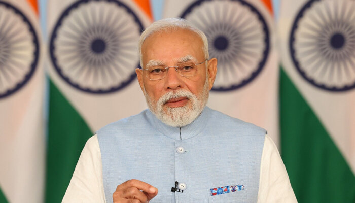 مودی نے بھارتیوں سے غیرملکی مصنوعات ترک کرکے مقامی مصنوعات استعمال کرنے کی اپیل کردی