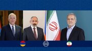 Iran President congratulates Armenia on Independence Day