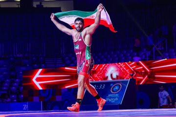 Imam Khamenei's message of congratulations to Greco-Roman wrestling champions