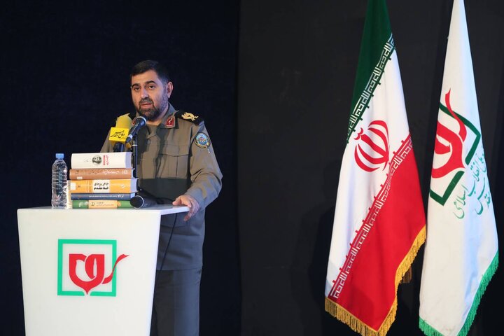 نقش مادران و همسران در دفاع مقدس باید بیش از پیش روایت شود