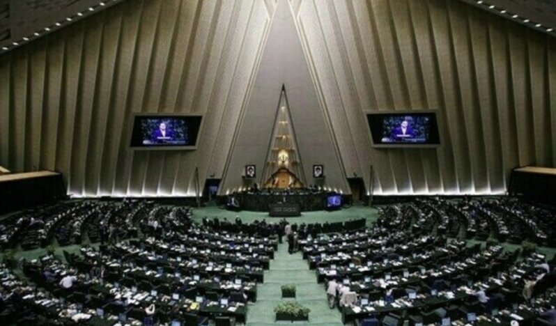 İran’dan Uluslararası Krize Yeni Hamle: NPT’den Çıkış Tasarısı Hazır, Avrupa’ya Net Uyarı