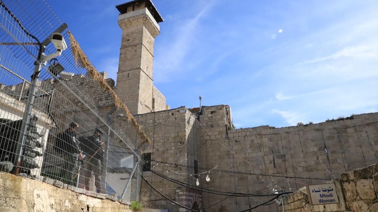 以色列侵犯易卜拉欣清真寺圣地 + 图片