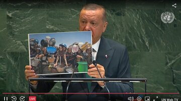Erdogan Tunjukkan Foto Kejahatan Israel di Gaza di Sidang Umum PBB