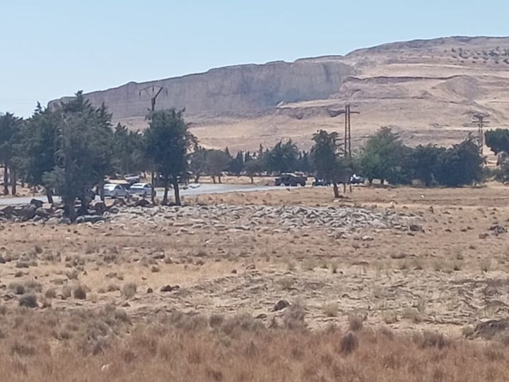 حضور نظامیان صهیونیست در روستای "الصمدانیة الغربی" قنیطره و ایجاد ایست بازرسی در آن