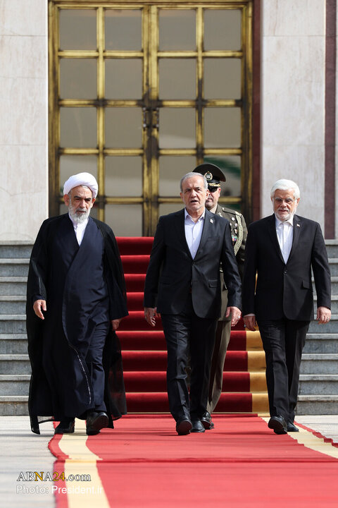 بدرقه رئیس‌جمهور به آمریکا