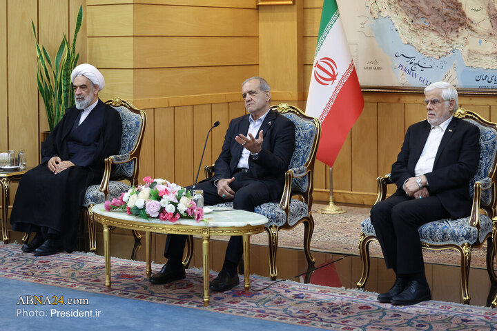 بدرقه رئیس‌جمهور به آمریکا