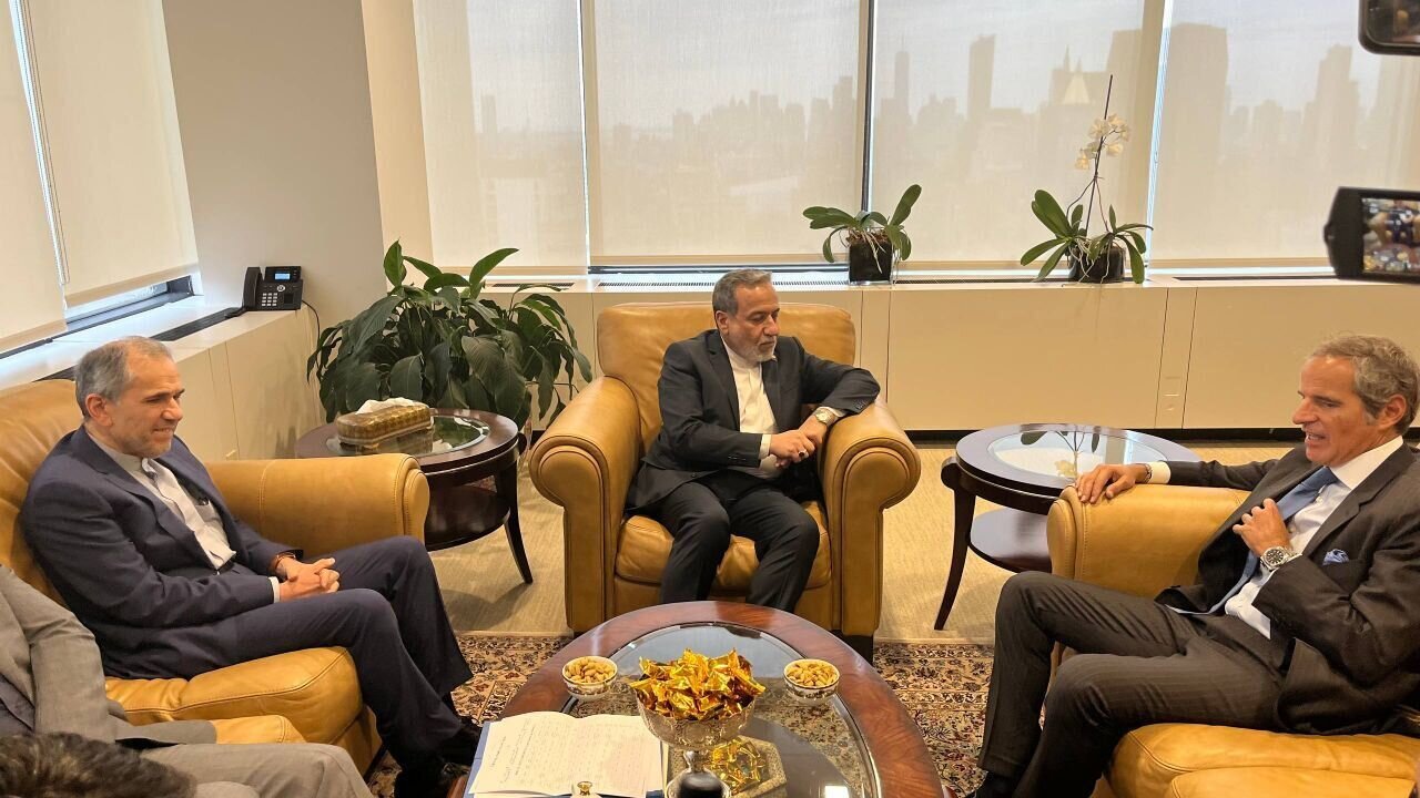 Iranian FM, IAEA Chief Grossi discuss nuclear cooperation on UNGA sidelines