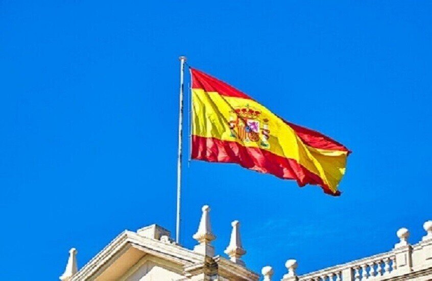 إسبانيا تهدد بالرد على أي عمل إسرائيلي ضد أسطول الحري