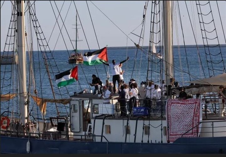 ناوگان قایق‌های «صمود» در معرض حمله ۱۵ پهپاد قرار گرفت