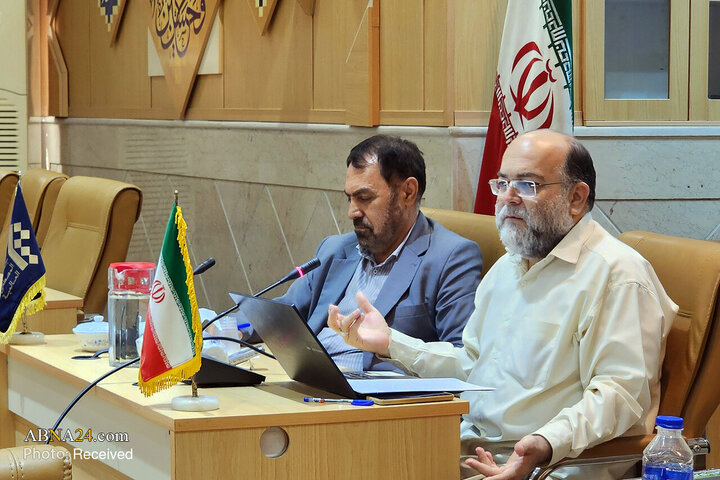 نشست علمی نسب شناسی در مکتب اهل بیت(ع)