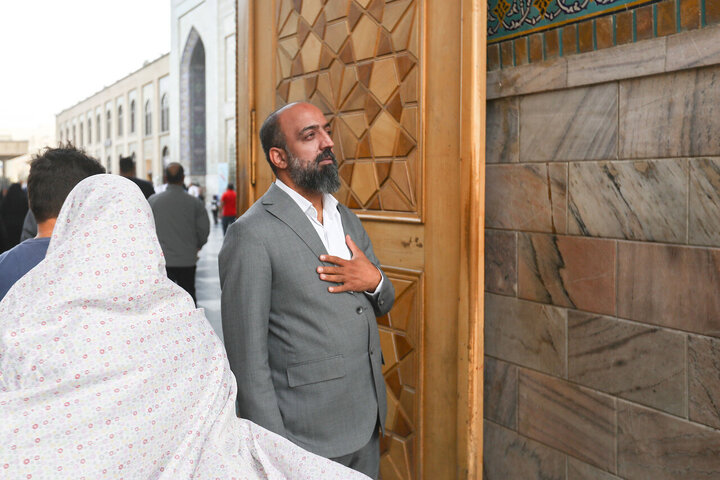 Informe fotográfico | Estudiantes de doctorado de la Universidad Islámica Azad, Sucursal de Beirut, visitan el Santuario Sagrado de Razavi
