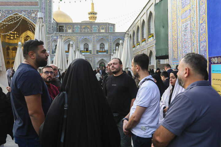 Informe fotográfico | Estudiantes de doctorado de la Universidad Islámica Azad, Sucursal de Beirut, visitan el Santuario Sagrado de Razavi
