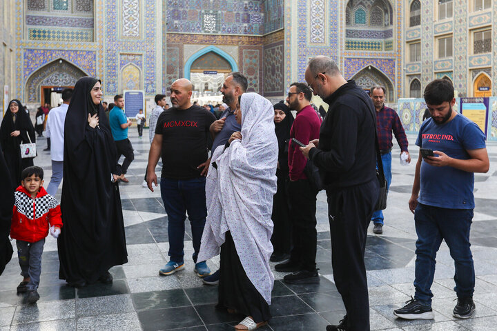 Informe fotográfico | Estudiantes de doctorado de la Universidad Islámica Azad, Sucursal de Beirut, visitan el Santuario Sagrado de Razavi