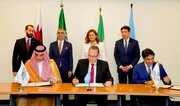 قطر اور سعودی عرب کا شام کے سرکاری ملازمین کے لیے 89 ملین ڈالر کی امداد
