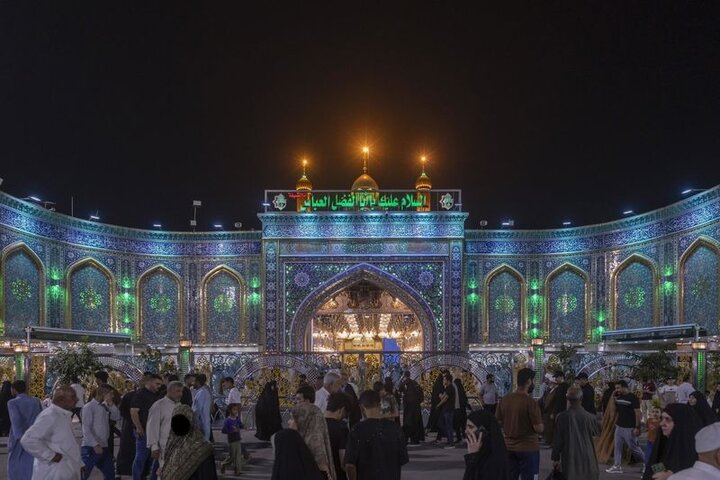 أجواء ليلة الجمعة الأولى من شهر ربيع الثاني عند مرقد أبي الفضل العباس (عليه السلام)