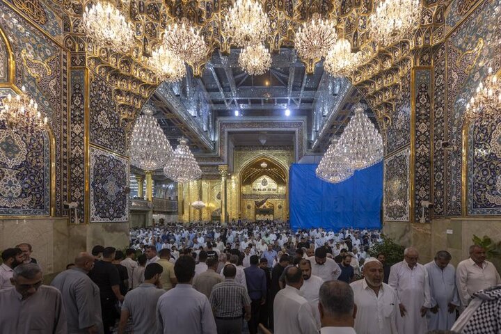 أجواء ليلة الجمعة الأولى من شهر ربيع الثاني عند مرقد أبي الفضل العباس (عليه السلام)