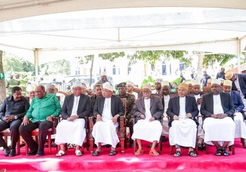 Viongozi Wa Kitaifa Wamuenzi 'Abbas Mwinyi' Kwa Kushiriki Mazishi na Maziko Yake Zanzibar +Picha