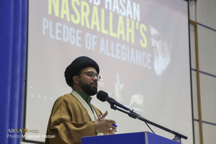 مراسم بزرگداشت شهدای مقاومت از سوی طلاب و دانشجویان انگلیسی‌زبان در قم