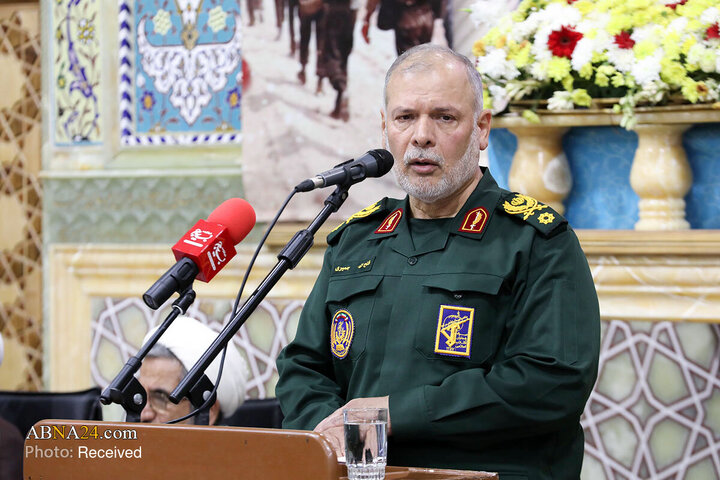 تقرير مصور/ حفل أسبوع الدفاع المقدس في حرم السيدة المعصومة (ع) بمدينة قم