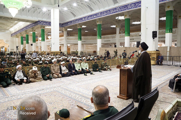 تقرير مصور/ حفل أسبوع الدفاع المقدس في حرم السيدة المعصومة (ع) بمدينة قم