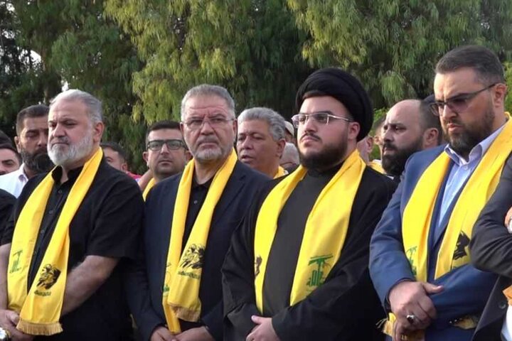 تقرير مصور/ حفل إزاحة الستارة عن جدارية ضخمة لصورتَي سيد شهداء الأمة والشهيد صفي الدين في بيروت