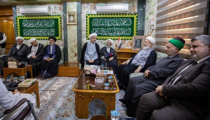 تقرير مصور/ ممثل المرجعية العليا يكرم القراء وحفاظ القرآن الكريم الفائزين في مسابقتي النخبة الوطنية والسفير الوطنية